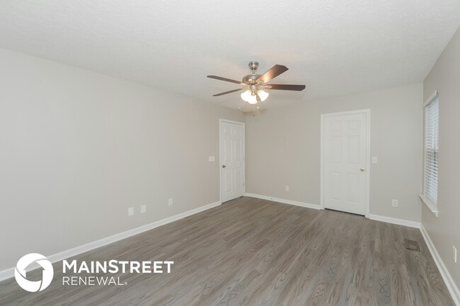 Building Photo - 204 Vintage Cir