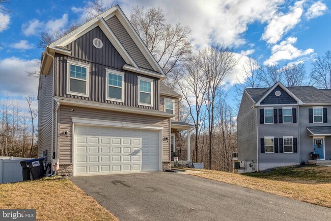 Building Photo - 9301 Cedar Forest Dr