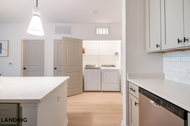 Building Photo - 100 Wilton Cir