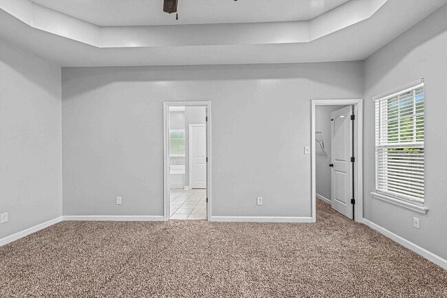 Building Photo - 125 Bridgeport Dr