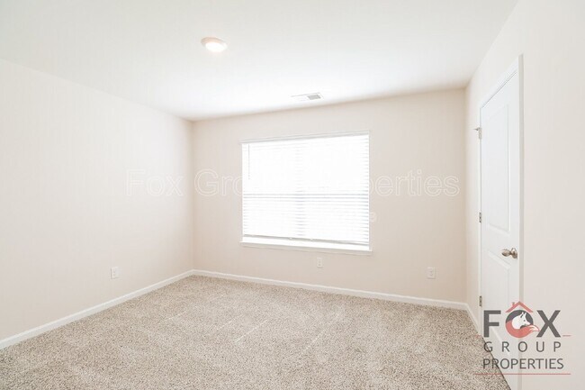 Building Photo - 132 Scotsway Ct