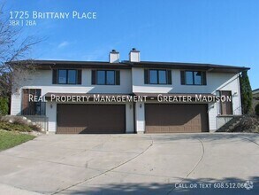 Building Photo - 1725 Brittany Pl