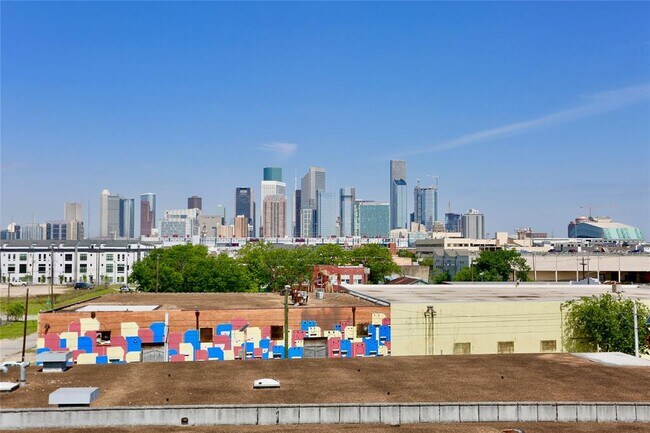 Building Photo - 3216 McKinney St