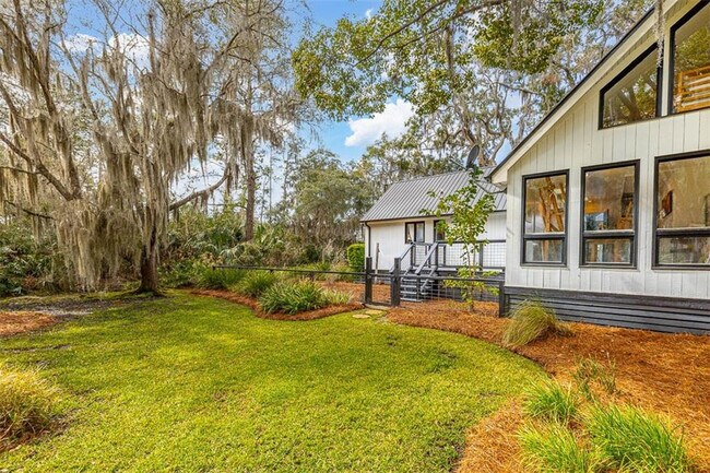 Building Photo - 6201 Frederica Rd