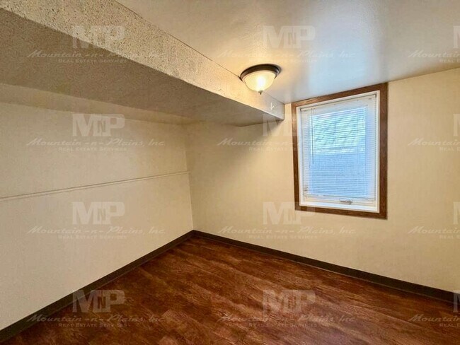 Building Photo - 712 W Myrtle St