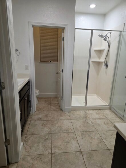 Building Photo - 5009 Telegraph Blvd