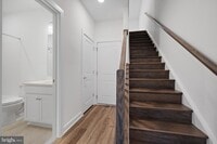 Building Photo - 210 Sundrop Ln