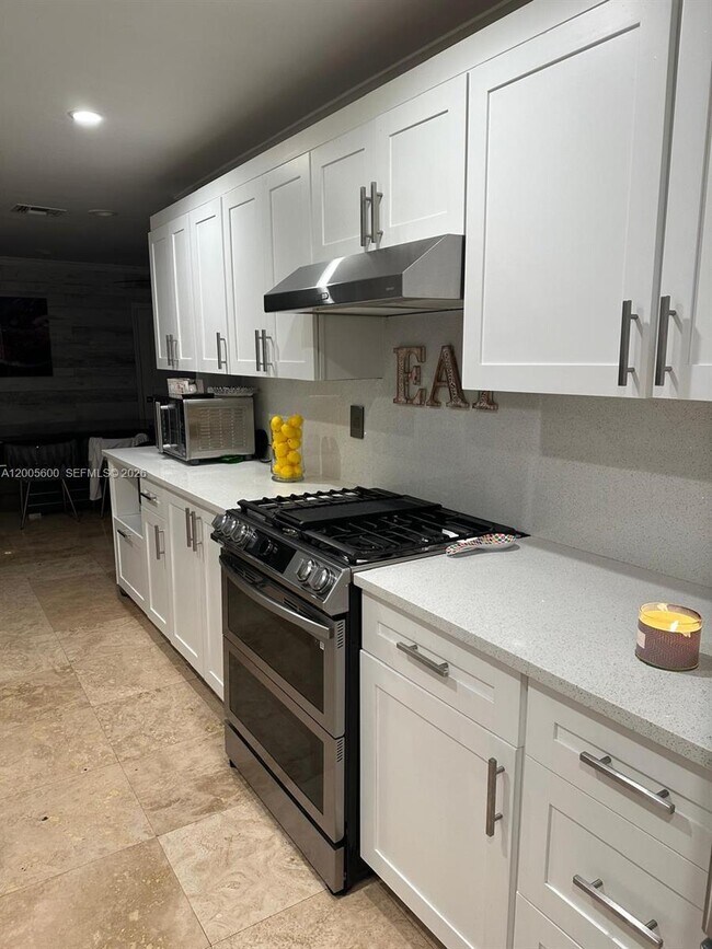 Building Photo - 13412 SW 68th Terrace