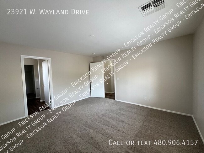 Building Photo - 23921 W Wayland Dr