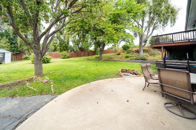 Building Photo - 3709 Avenida Palo Verde