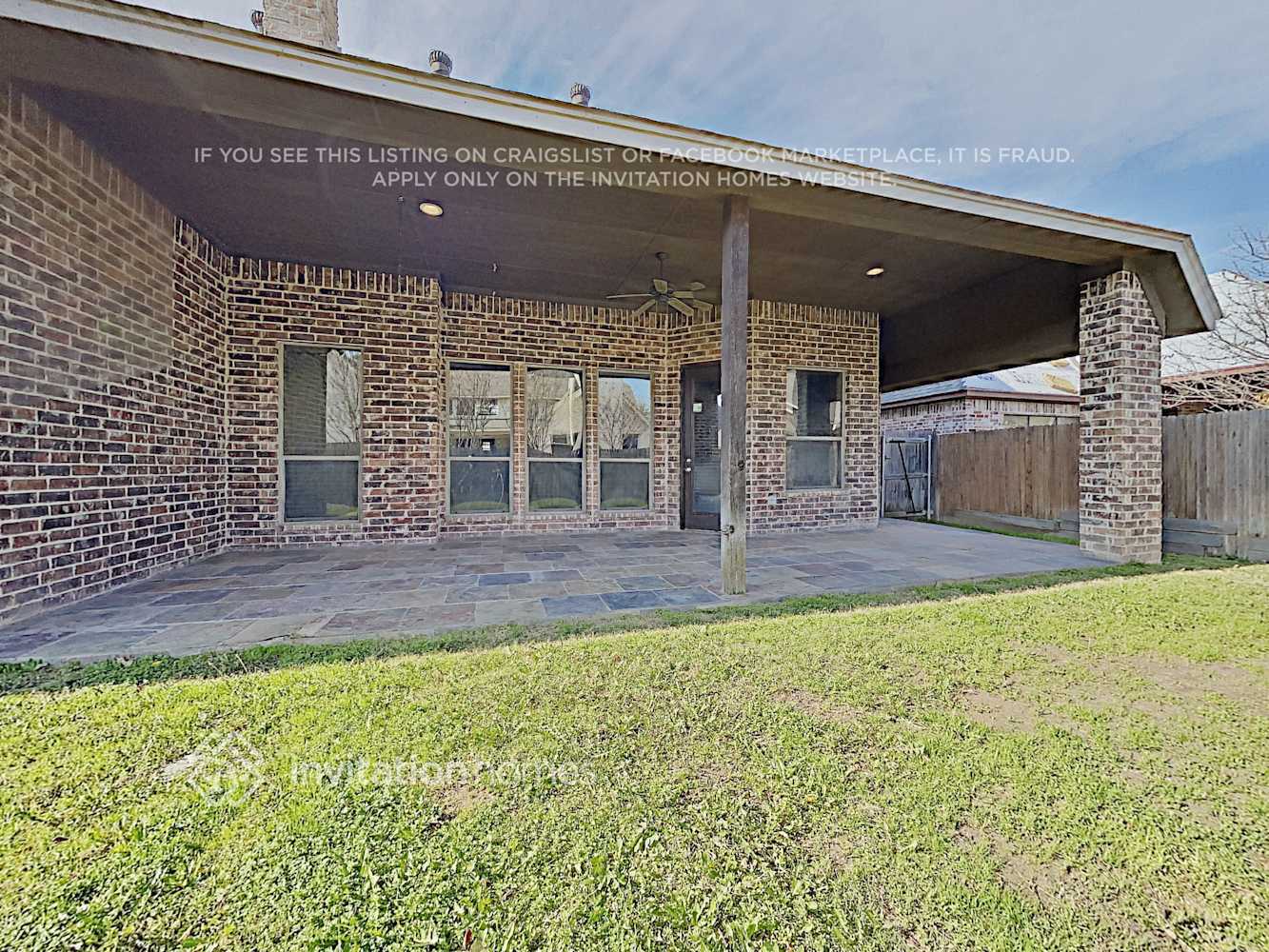 Building Photo - 105 Prairie Dunes Dr