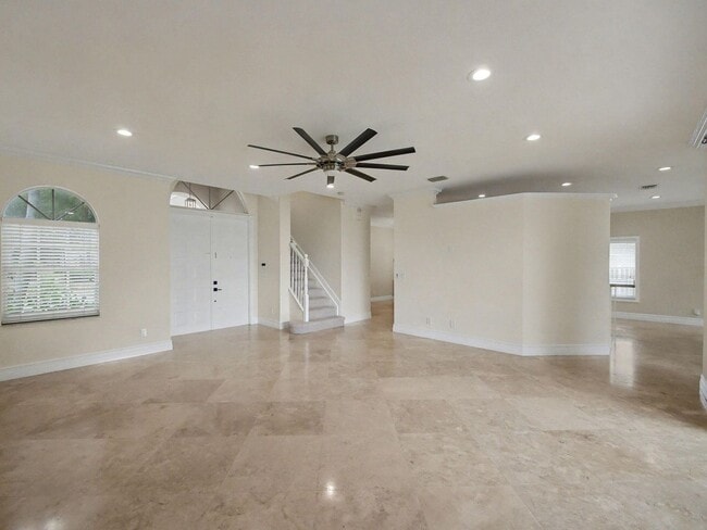 Building Photo - 5884 NW 49th Ln