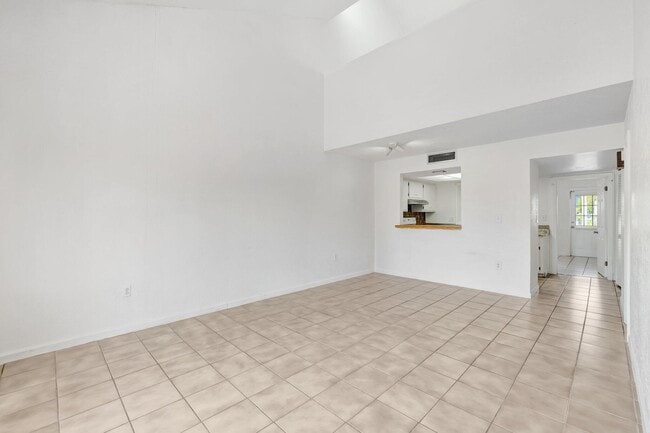 Building Photo - 2707 N Hwy A1A