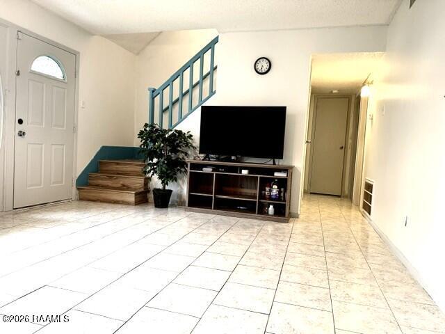 Building Photo - 104 Chaumont Dr