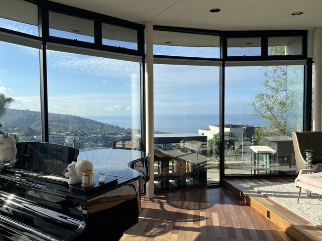 Building Photo - 1445 Bounty Way