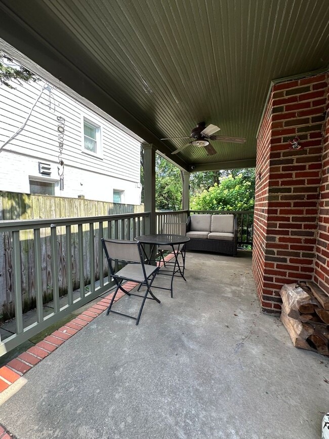 Building Photo - Charming 1930s Stone & Brick Cottage – 3BR...