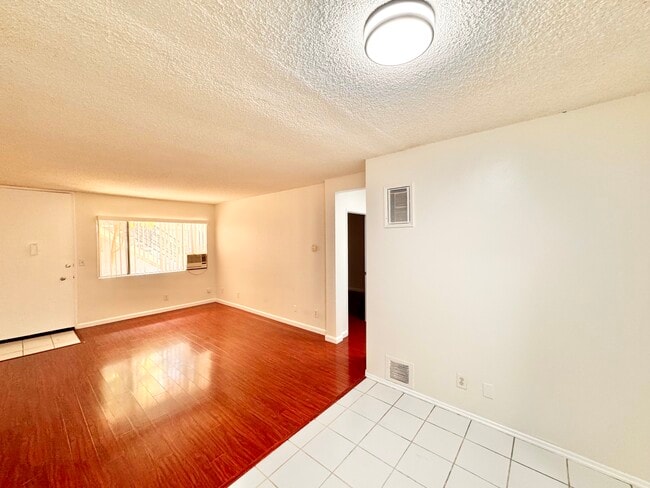 Building Photo - 3637 Keystone Av