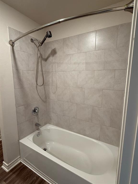 Building Photo - 532 Fox Glen Trl