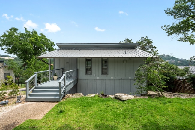 Building Photo - 2805 Trail of the Madrones