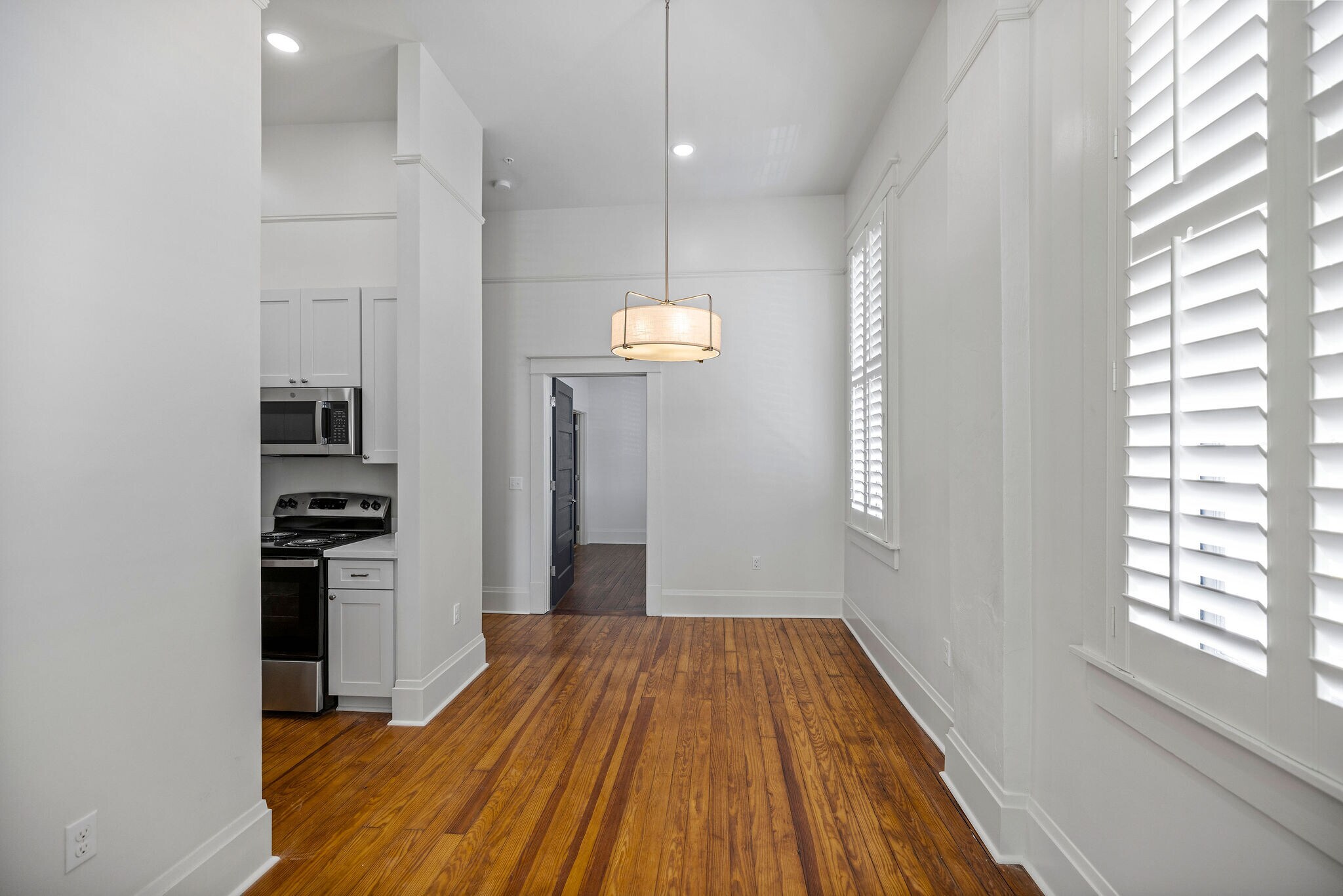 Building Photo - 223 E Thomas St