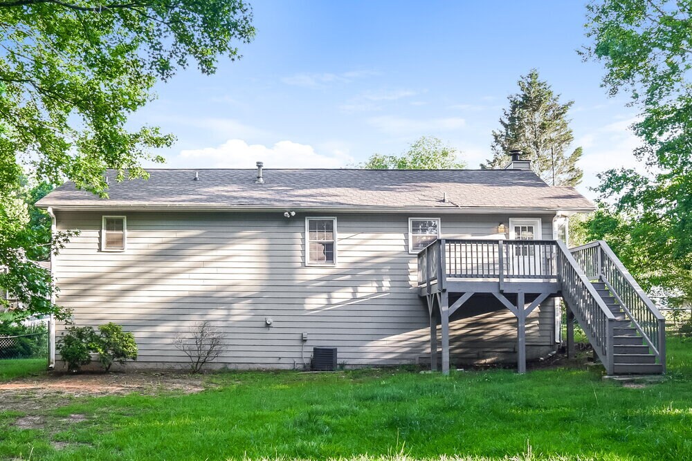 Building Photo - 217 Landing Dr