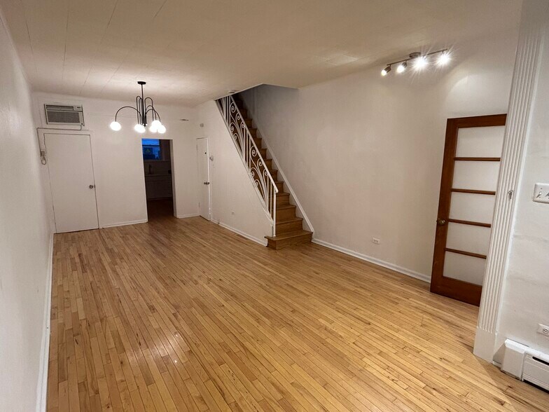 Building Photo - 2309 S Darien St