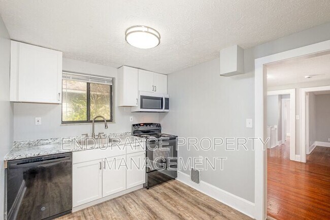 Building Photo - 2128 Crane Ave