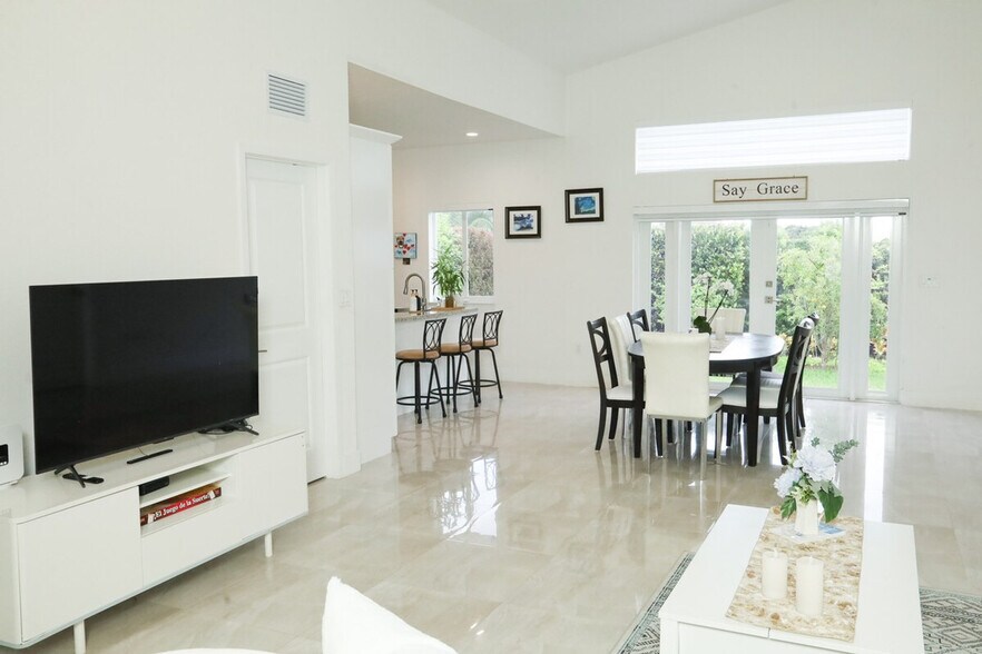 Building Photo - 14758 SW 39th Terrace