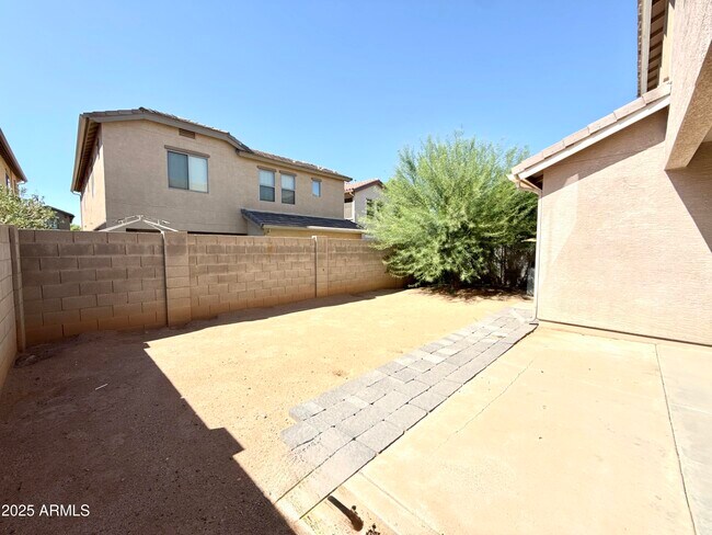 Building Photo - 14587 W Acapulco Ln