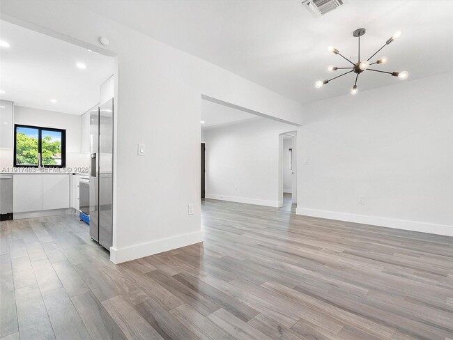 Building Photo - 4020 NW 1st Ave