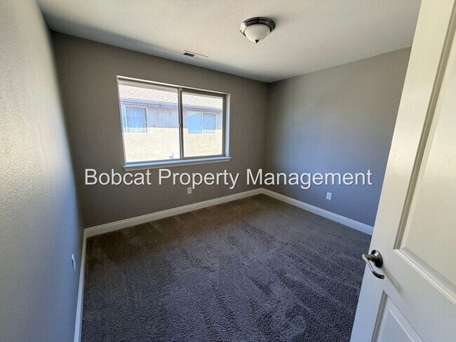 Building Photo - 1334 Campagni Ln