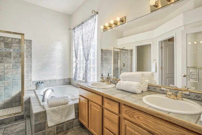 Building Photo - 4884 Sanctuary Grove