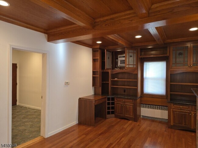 Building Photo - 428 Franklin Ave