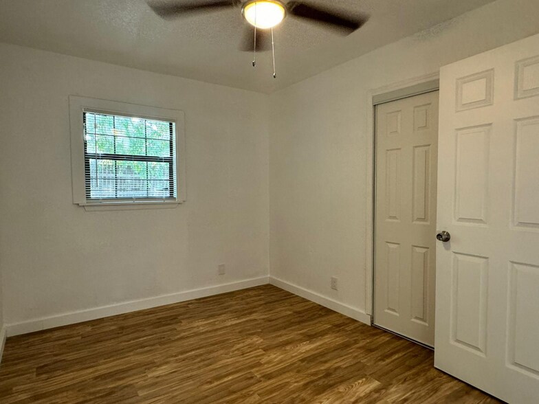 Building Photo - 4023 Sunrise Creek Dr