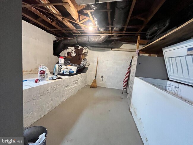 Building Photo - 3870 Coseytown Rd