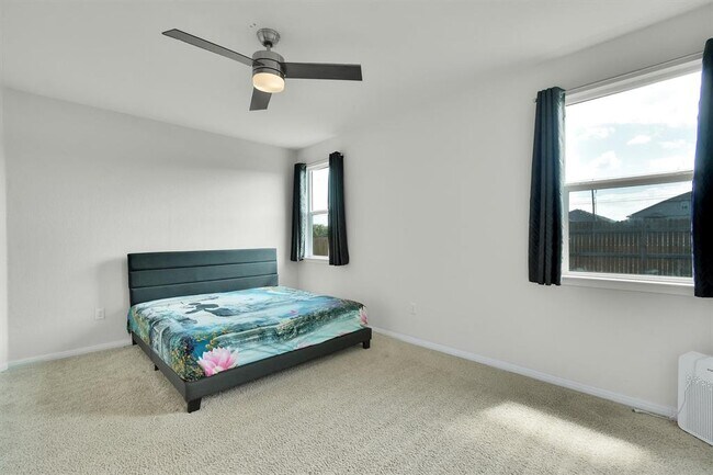Building Photo - 116 Charles Trl