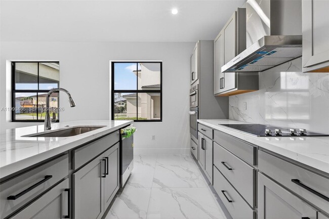 Building Photo - 15441 SW 20 Ln