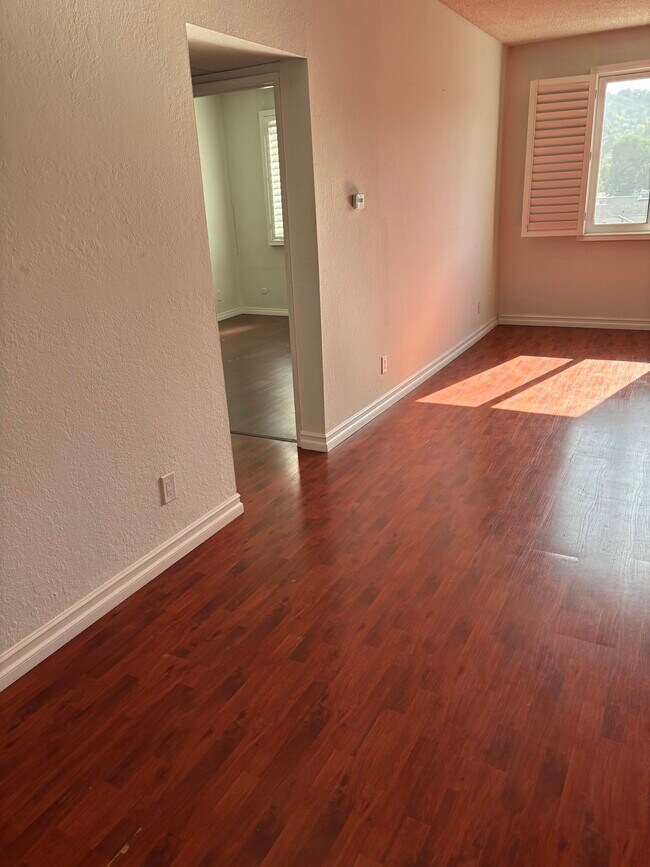 Building Photo - 4441 Woodman Ave