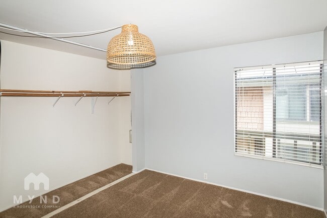 Building Photo - 10617 Caminito Cascara