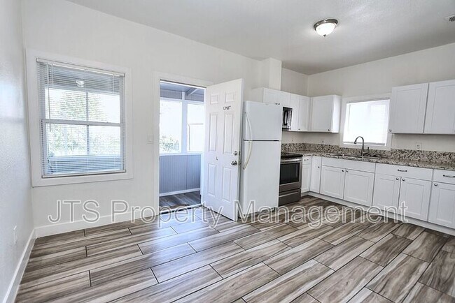 Building Photo - 1119-200 24th St