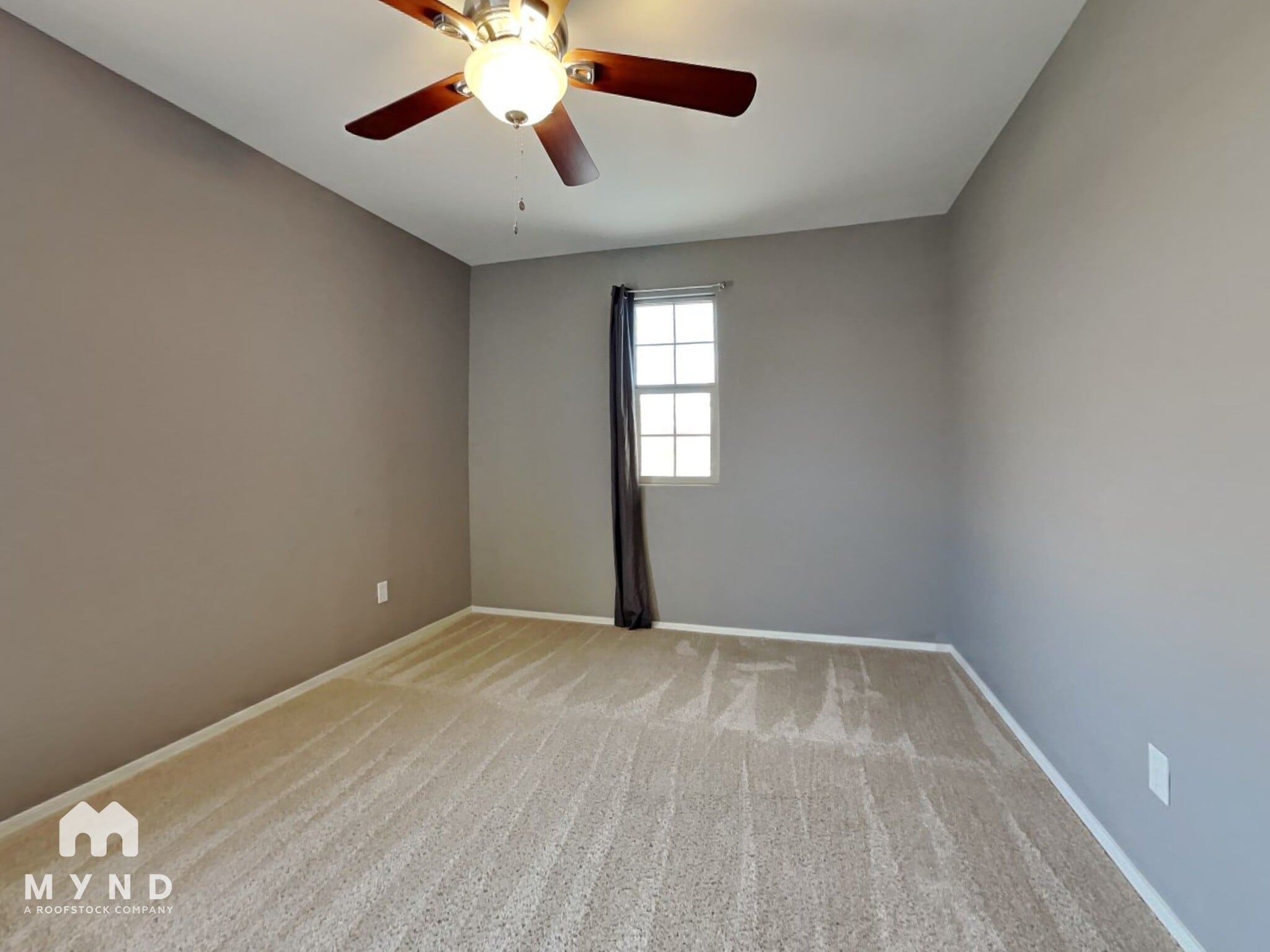 Building Photo - 1435 N Balboa