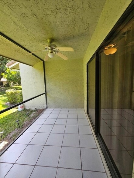 Building Photo - 480 Hardwood Pl