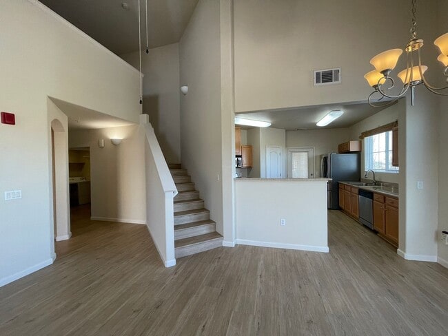 Building Photo - Vessona: Desirable Gated Community: 2bdrm 2bath with Loft!