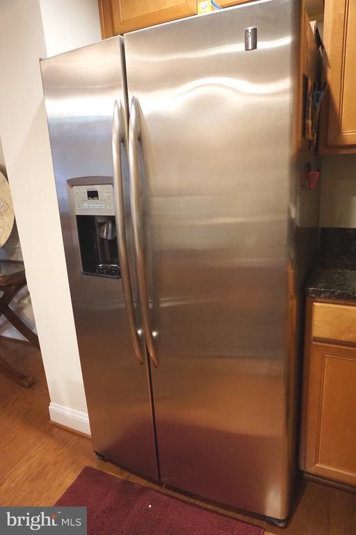 Building Photo - 901 Pine Forest Ln