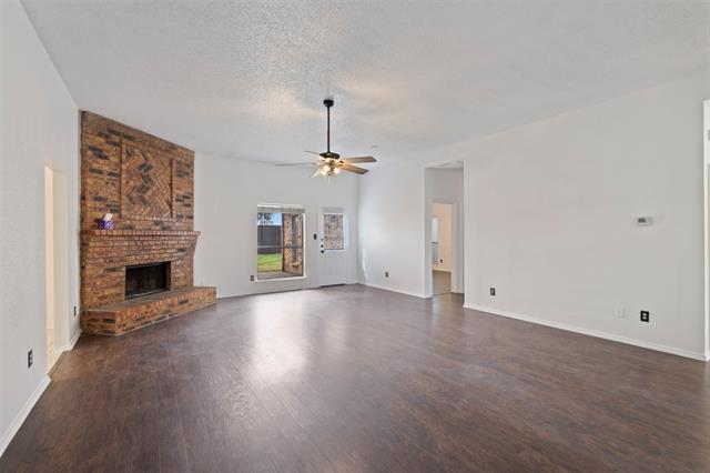 Building Photo - 5205 Wood Creek Ln