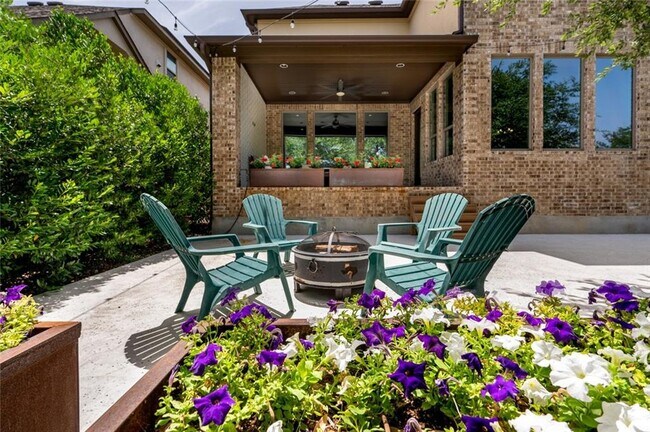 Building Photo - 16121 Golden Top Dr