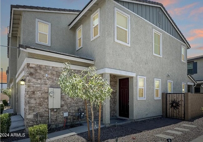 Building Photo - 1111 W. Diamondback Dr.