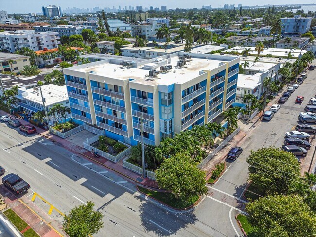 Building Photo - 8340 Harding Ave