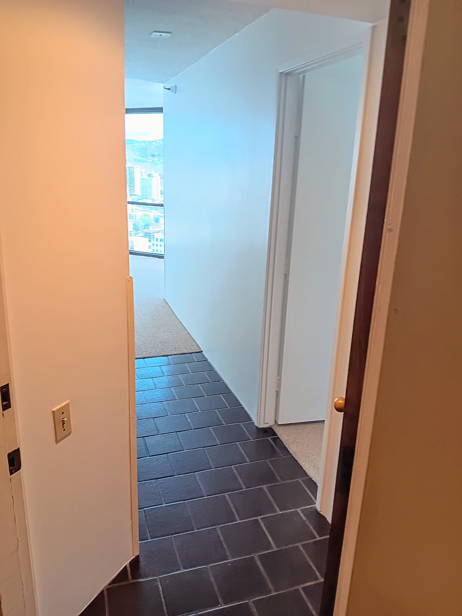 Building Photo - 930 Kaheka St