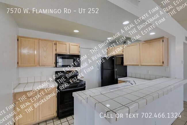 Building Photo - 7570 W Flamingo Rd